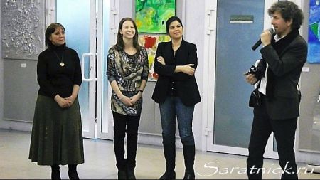 Сергей Кармеев приветствует гостей выставки