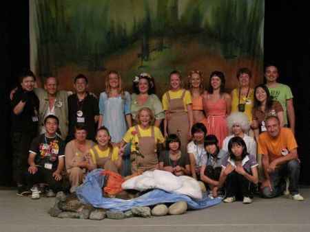 С коллективом Кукольного фестиваля в Ииде