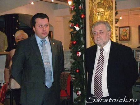 Александр Панин и Г.А. Дырнаев на открытии выставки "Неизвестные Романовы"